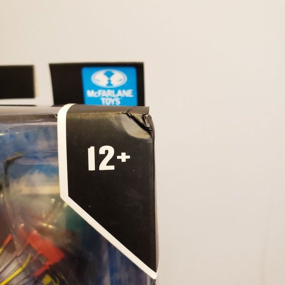 DC Multiverse Superman Energized Unchained Armor Gold Label Slight Box Damage - Picture 4 of 4